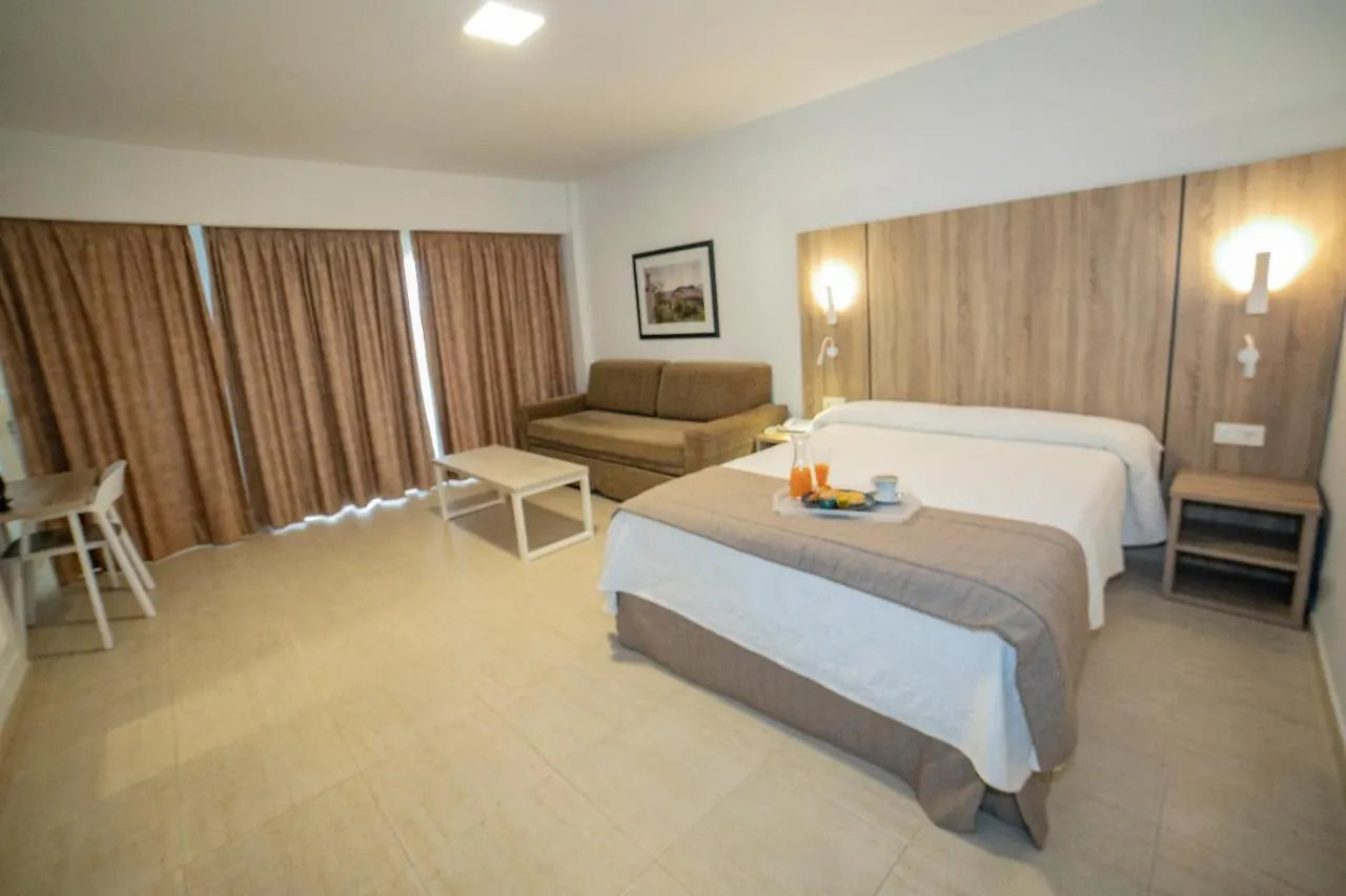 Hotel Apartamentos Pyr Fuengirola