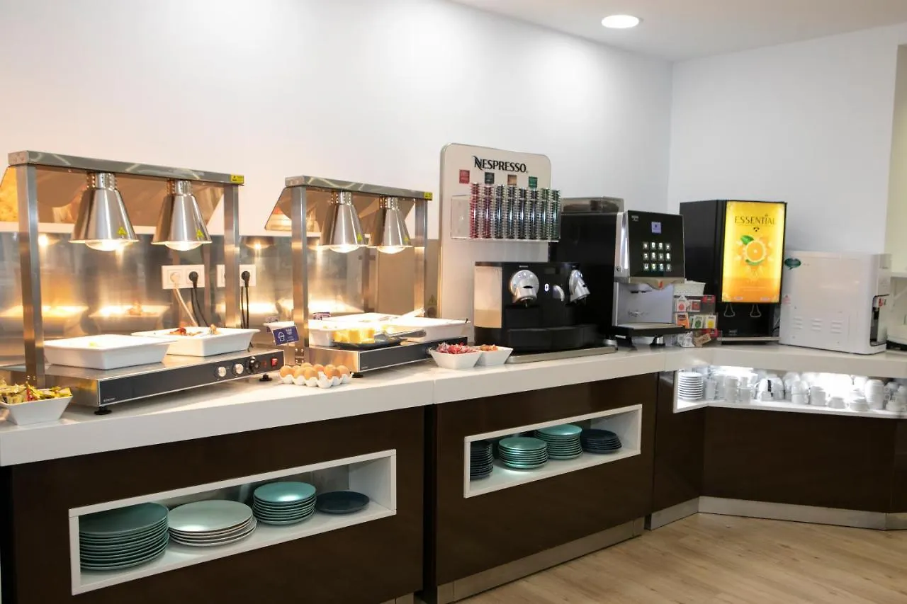 *** Aparthotel Hotel Apartamentos Pyr Fuengirola Spain