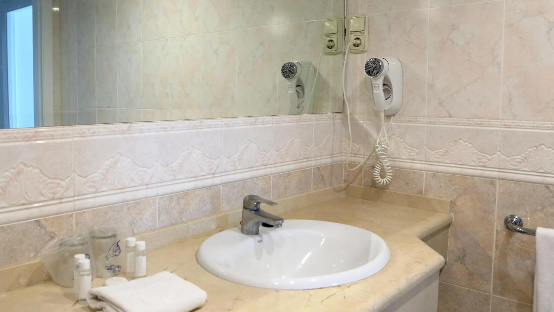 Aparthotel Hotel Apartamentos Pyr Fuengirola