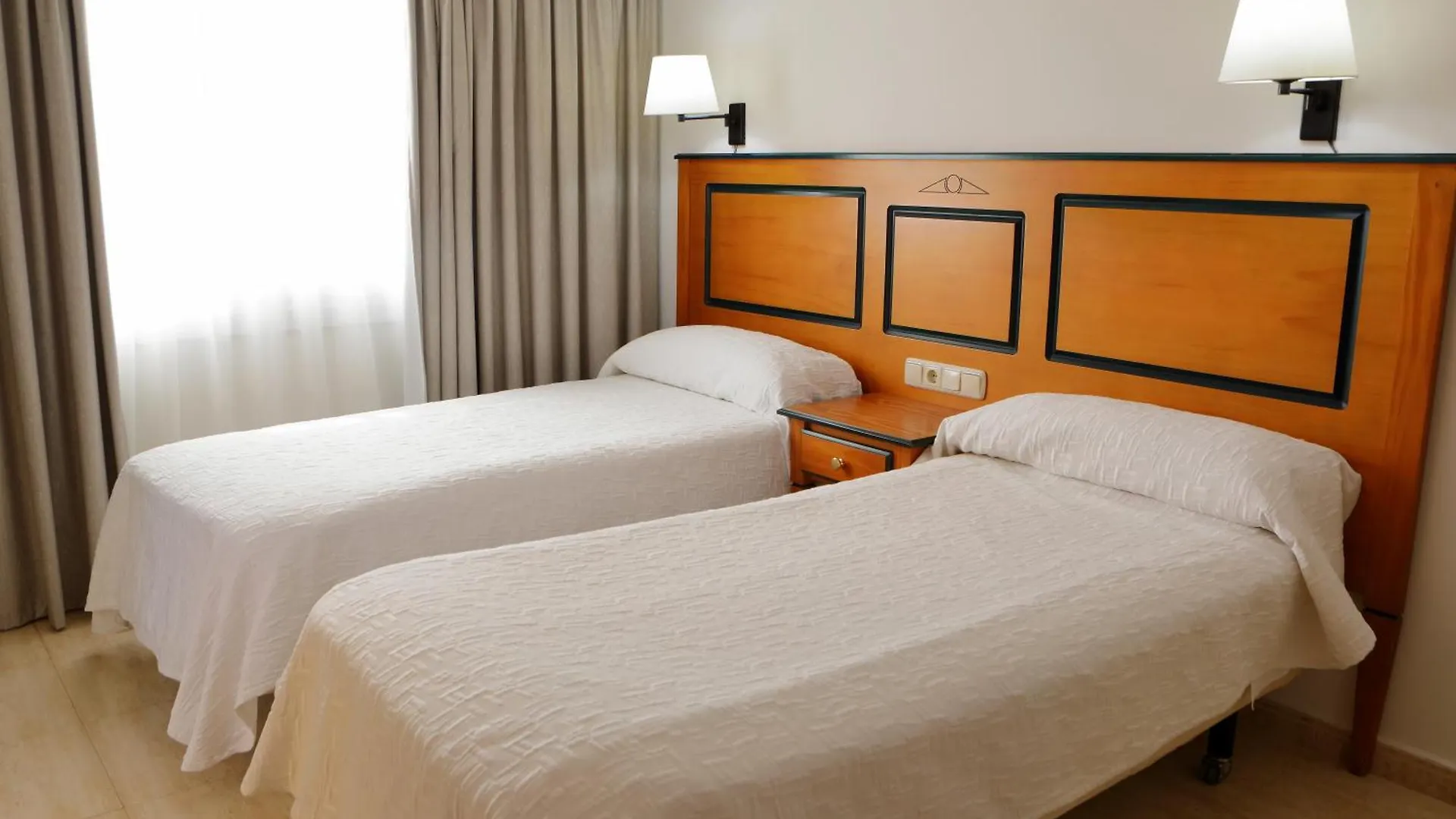 Aparthotel Hotel Apartamentos Pyr Fuengirola