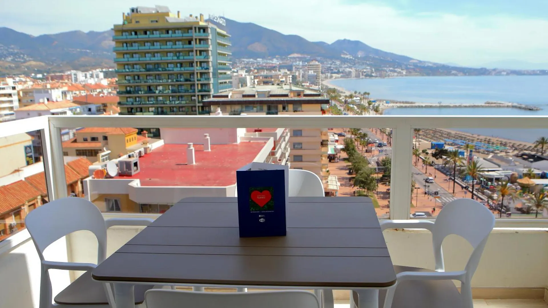 Hotel Apartamentos Pyr Fuengirola 3*,  Spain