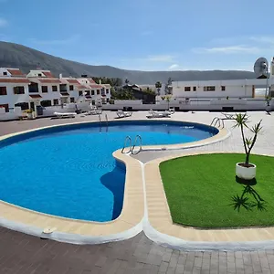 https://colina-apartment.in-canary-islands.com