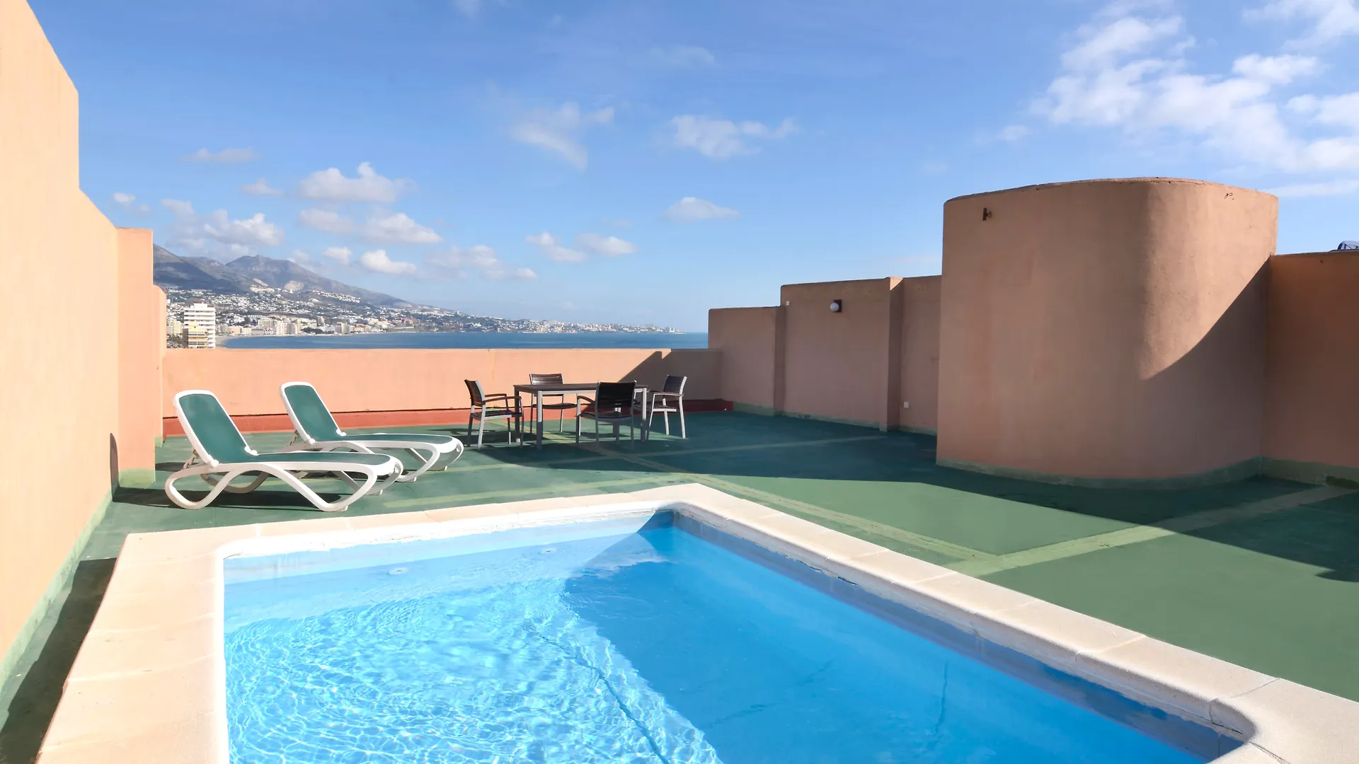 Hotel Apartamentos Pyr Fuengirola Aparthotel