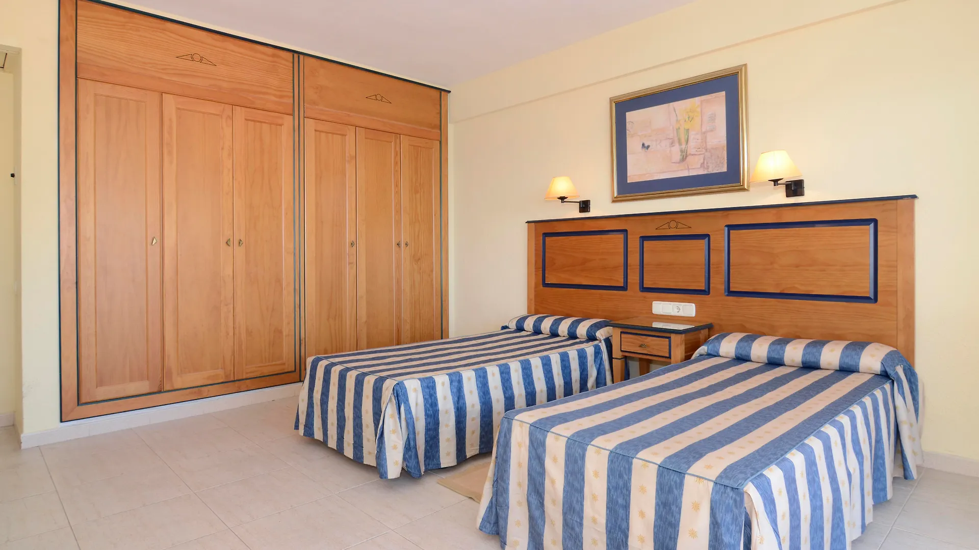 Hotel Apartamentos Pyr Fuengirola
