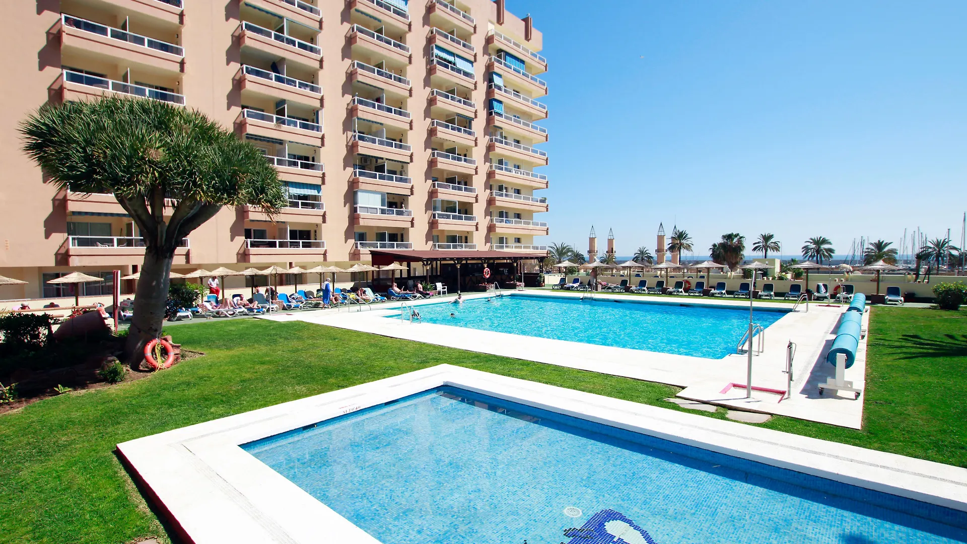 Hotel Apartamentos Pyr Fuengirola Spanje