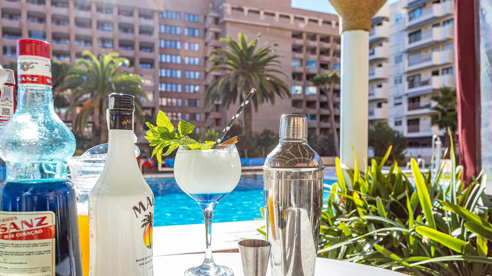 Hotel Apartamentos Pyr Fuengirola Aparthotel