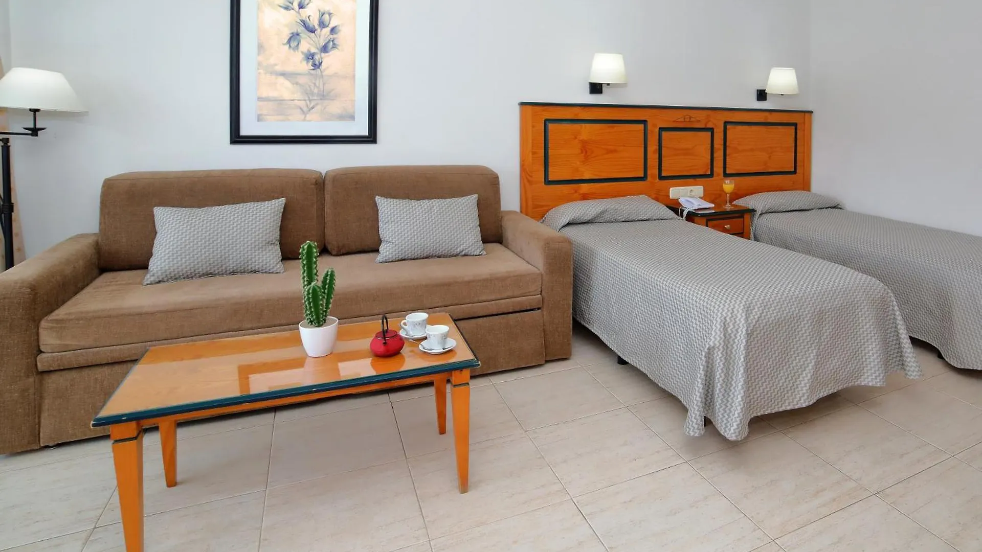 Hotel Apartamentos Pyr Fuengirola Aparthotel