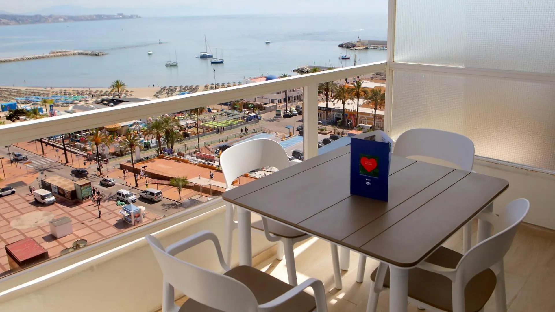 Hotel Apartamentos Pyr Fuengirola 3*,  Spanje
