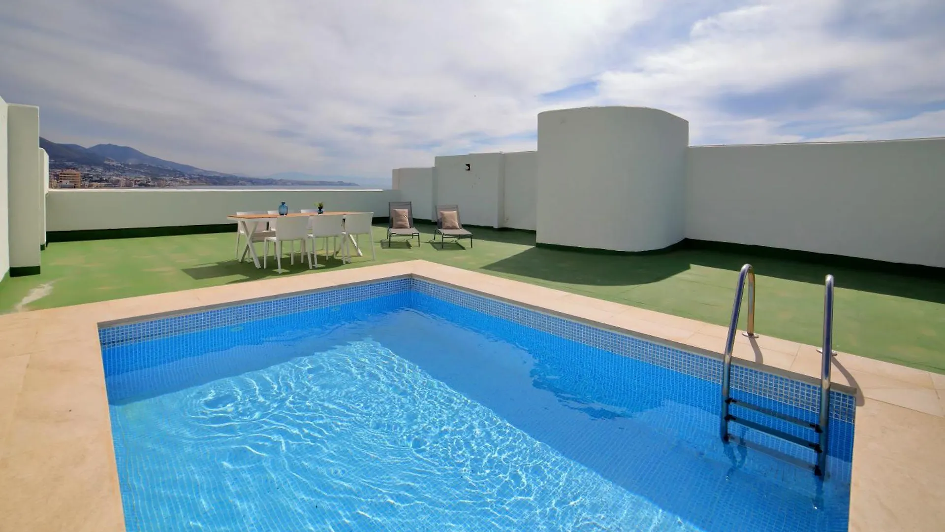Hotel Apartamentos Pyr Fuengirola 3*,  Spanje