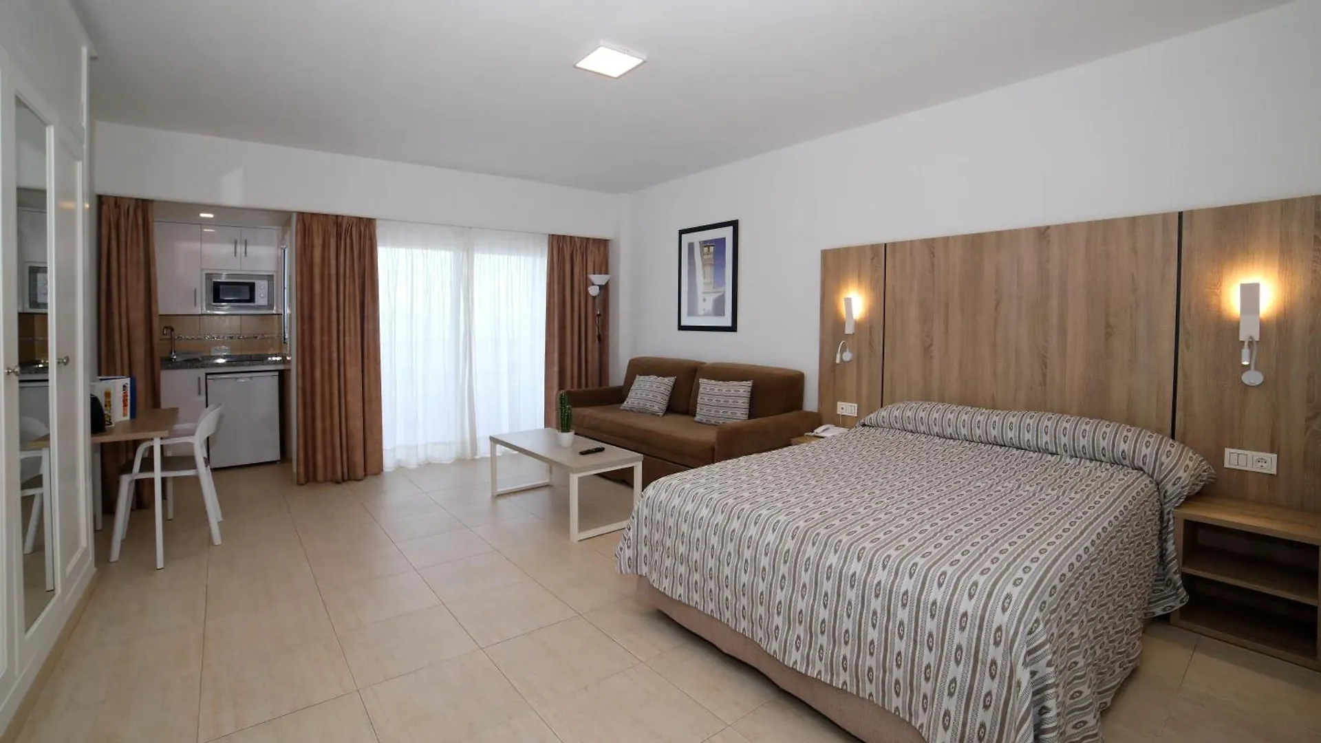 *** Aparthotel Hotel Apartamentos Pyr Fuengirola Spanje